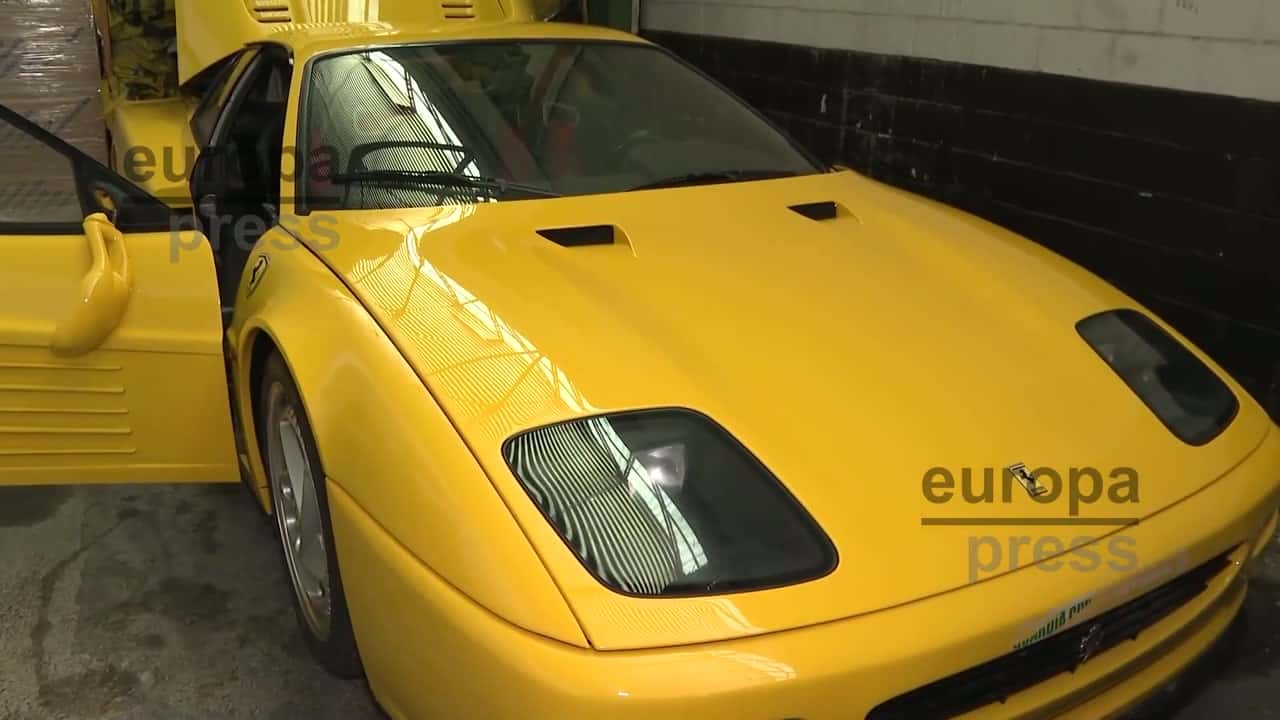 В Валенсии выставят на торги Lamborghini и Porsche наркомафии