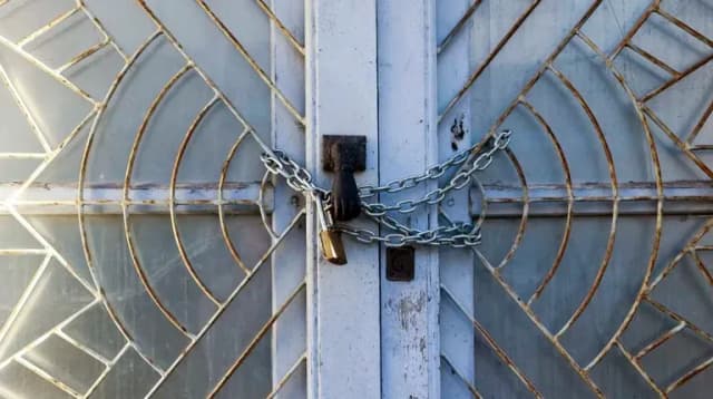 Окупасы в Испании: мифы, реальность и как себя защитить