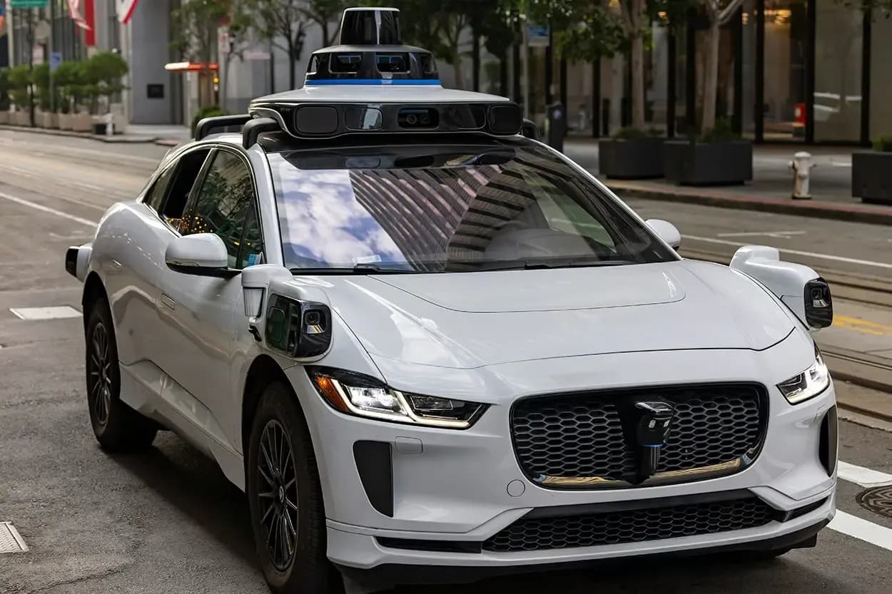 До конца 2026 года Uber запустит в Мадриде роботакси