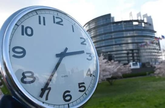 Испания переведет часы на час назад 25 октября