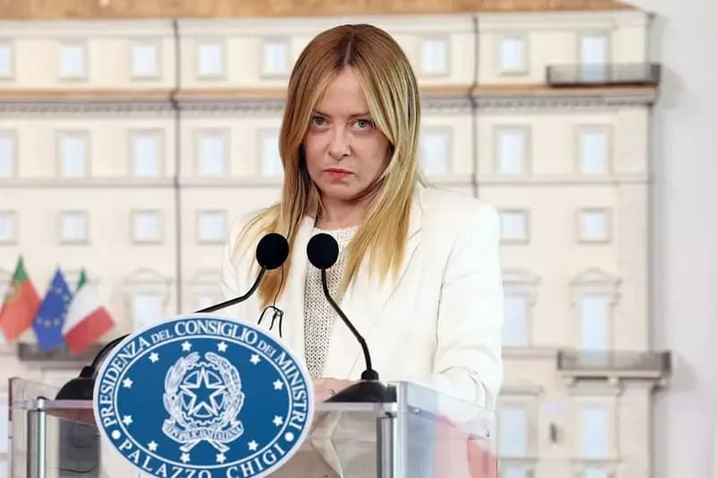 Премьер-министр Италии Мелони Джорджа заявила, что готова в одностороннем порядке исключить Испанию из шенгенской зоны